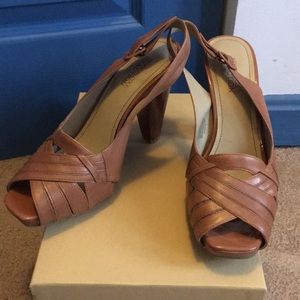 Kenneth Cole Relation-Chip Sandals